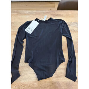 NWT Lululemon Mesh Long Sleeve Crewneck Bodysuit size XS in Black